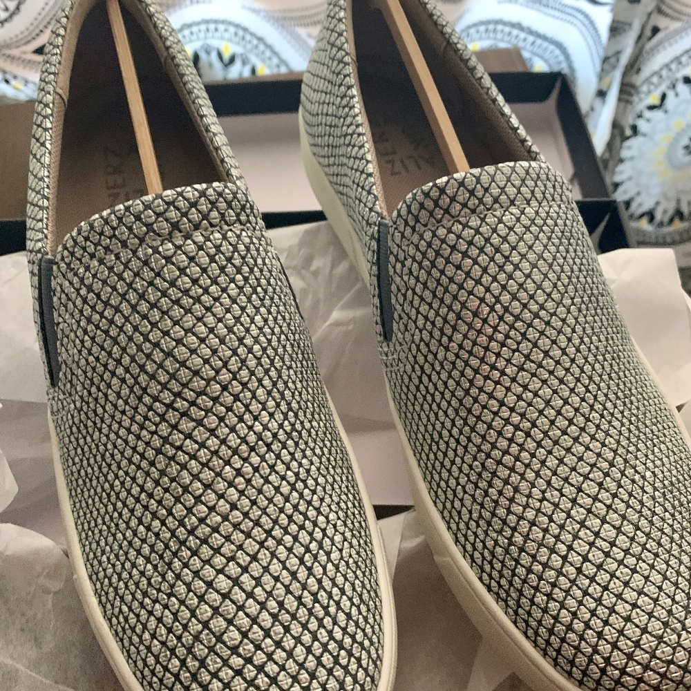 Naturalizer Marianne Blue Snake Slip-on Sneaker Loafer Size 8 New In Box NWT